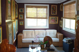 Photo of Lounge In Frame Centre Gallery